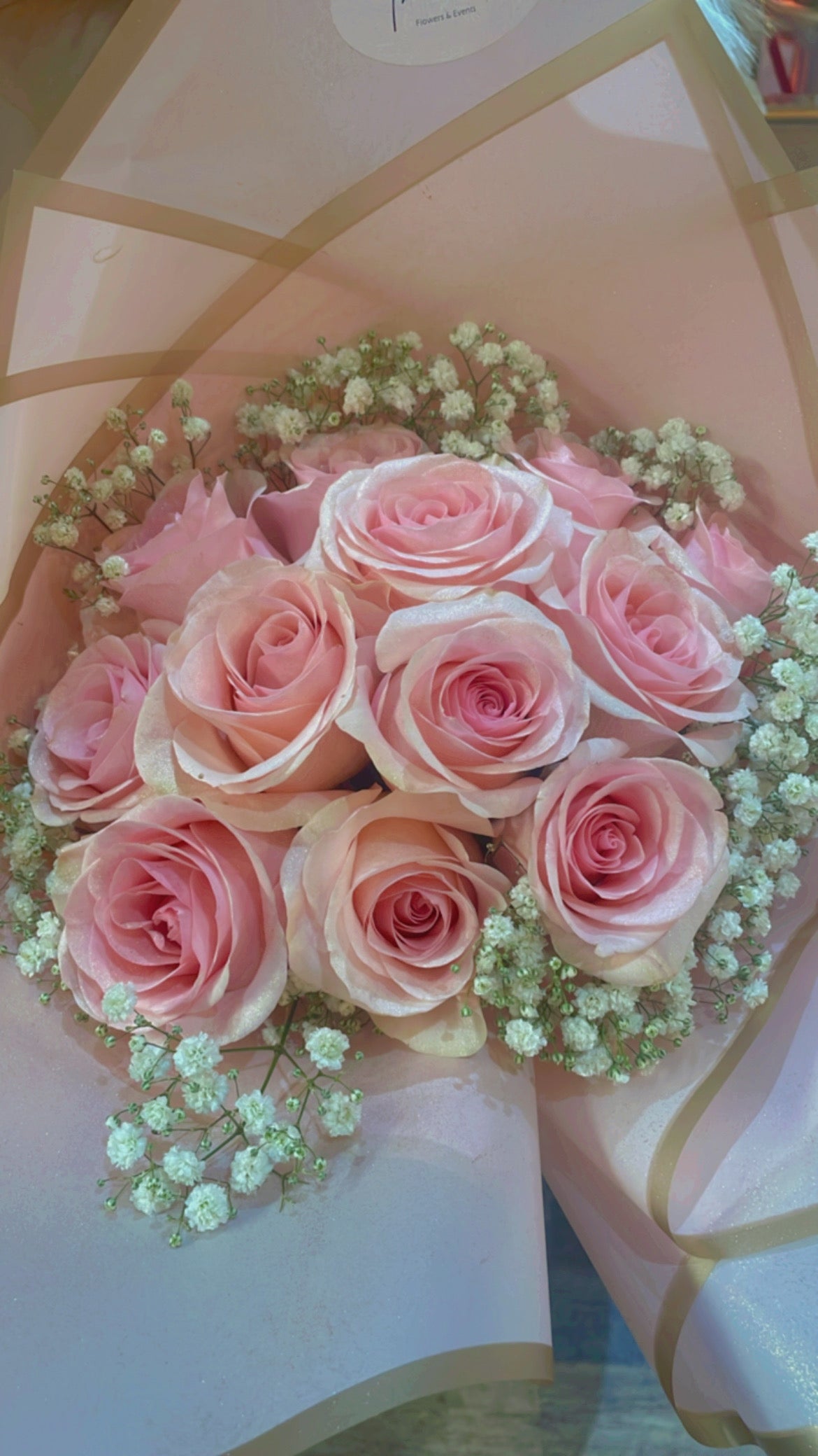 In Love bouquet 12 roses