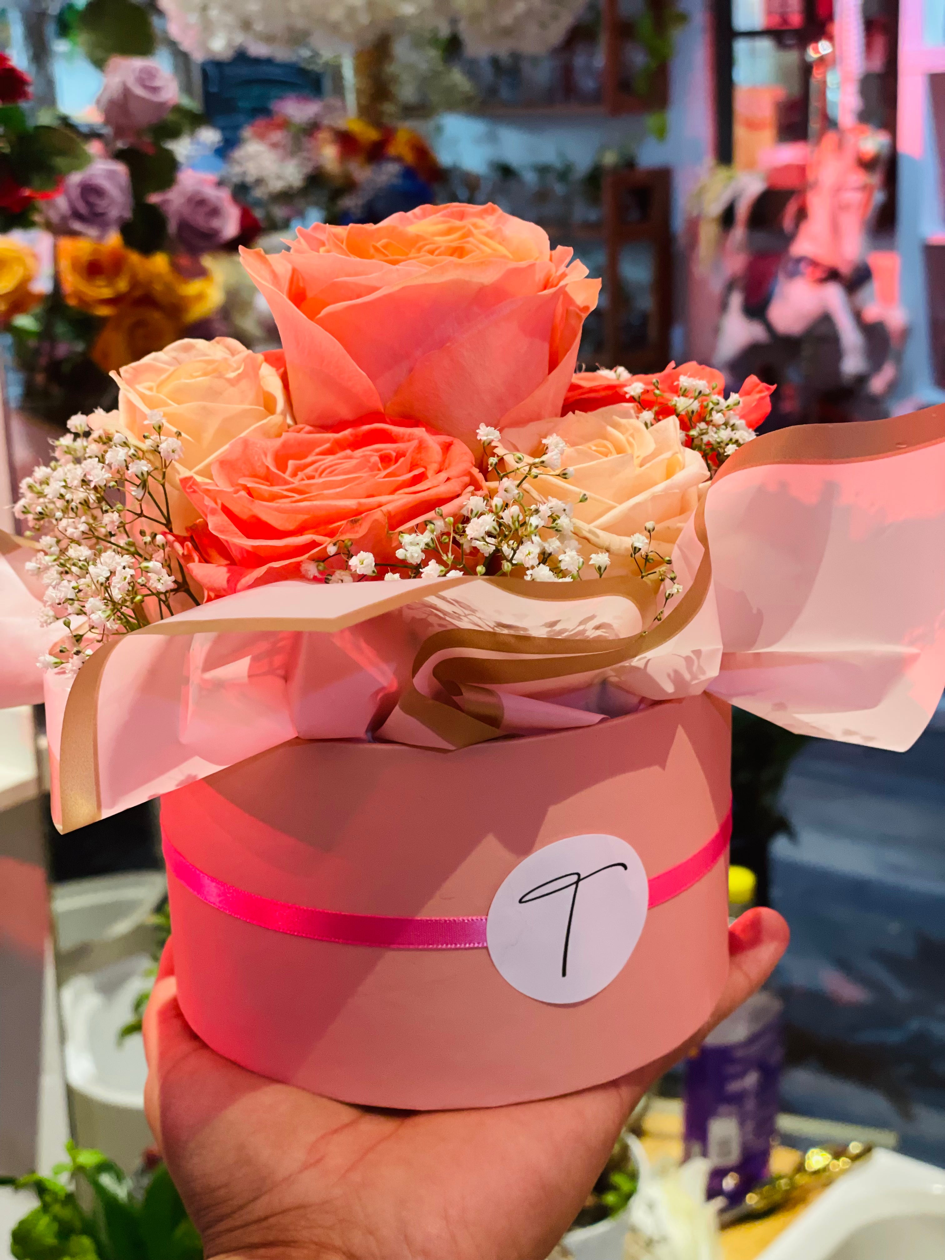 Peach Roses cupcake 8 roses