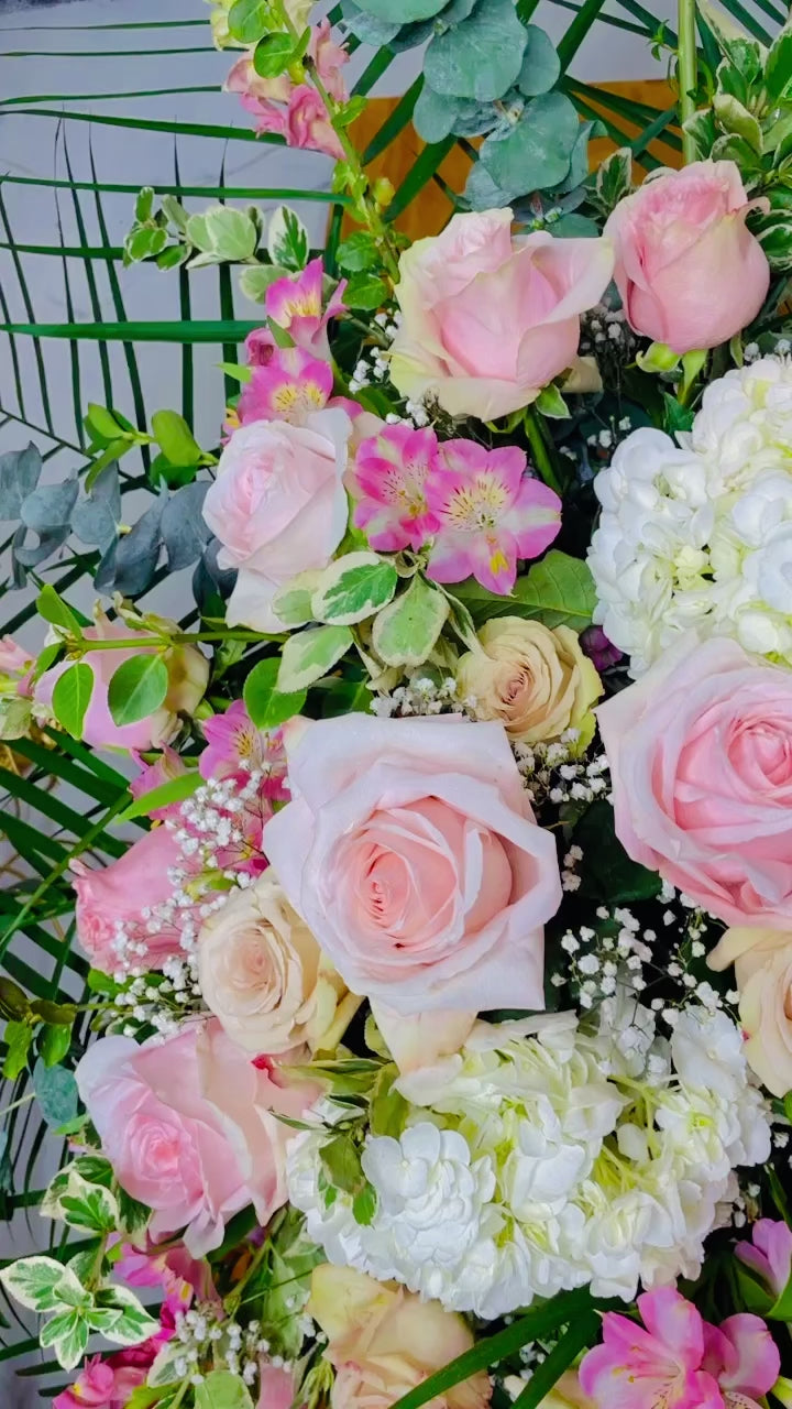 Paradise Waltz Memorial Spray