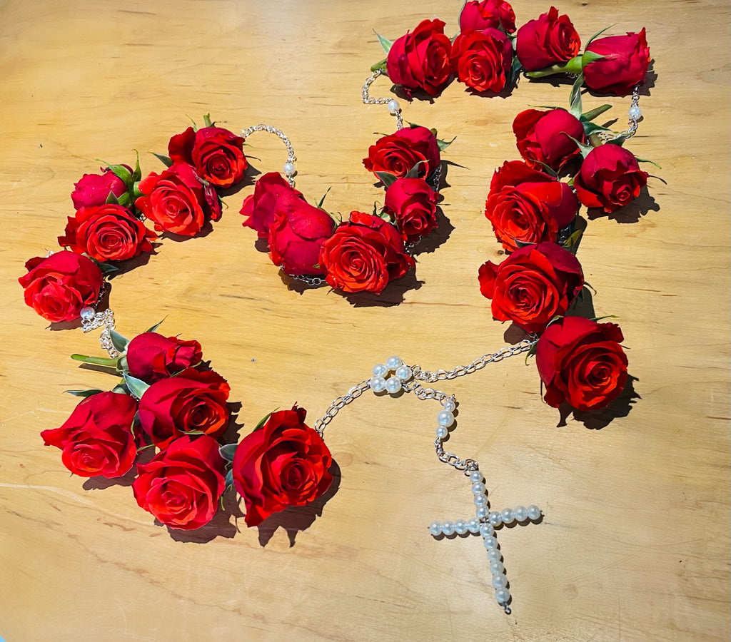 Divine Love Rosary - Tramonti Flowers & Events